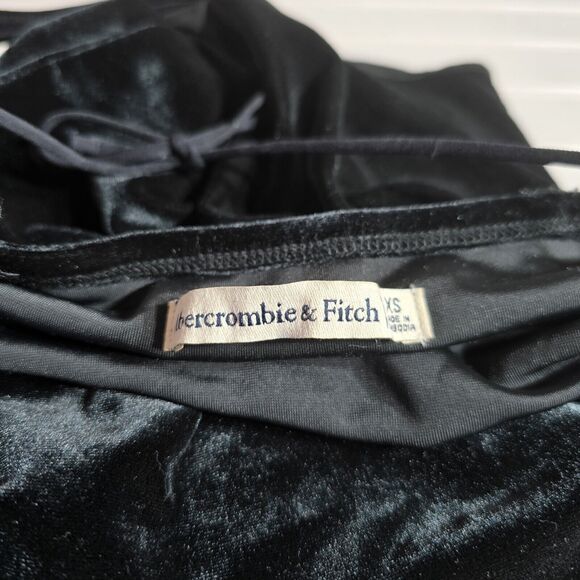 Abercrombie & Fitch Velour Cowl Neck Halter Thong Bodysuit Black size XS - Picture 3 of 7